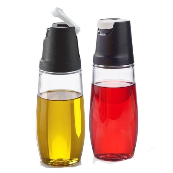 COPY - Tupperware Tilt N Serve Containors Set of 2 New - Picture 1 of 2